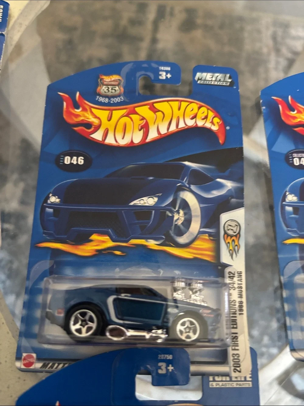8 Hot Wheels Cars No. (46,48,48,48,46,50,49,46) year 2000